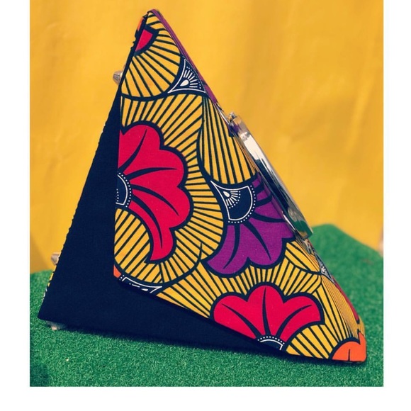 Handmade African print triangle shape bag/purse - Picture 5 of 5